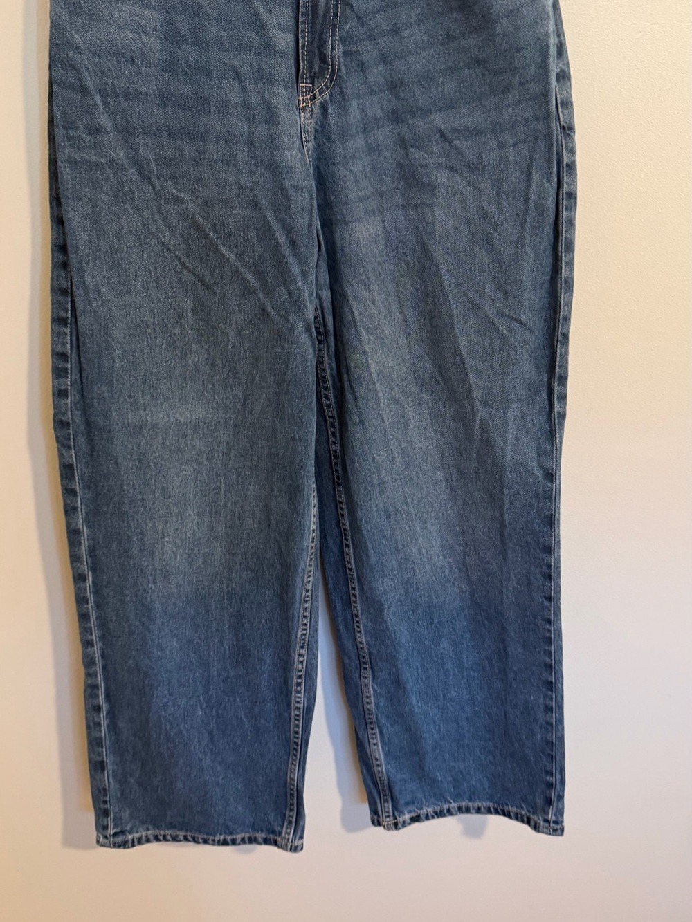 H&M Divided High Waist Wide Leg Ankle Jeans - 6 - Picture 6 of 11